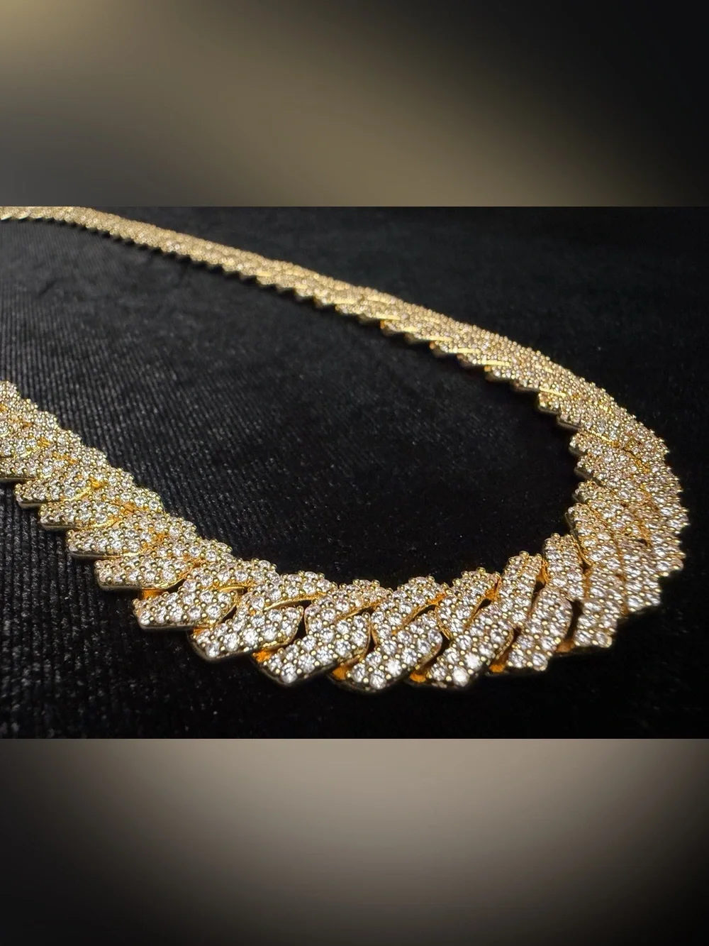 14K Stamped Gold Finish AAA CZ Iced Out Cuban Link 21in 12MM Chain Lock Box